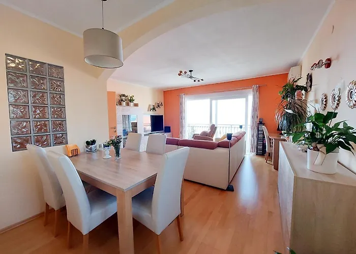 Faran Διαμέρισμα *